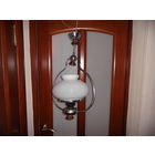 Люстра потолочная на одну лампочку родом из СССР.С рубля.