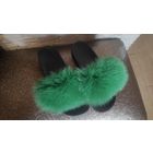 Модные сабо меховушки на 38-38,5 размер. Натуральный мех, отстегивается, очень классные, удобные и красивые. По стельке примерно 25,5 см. Покупала второпях, все таки не мой размер. На фото 4 видно, чт