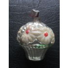 Елочная игрушка Корзина с цветами.