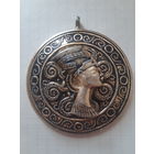 Кулон Нефертити времен СССР