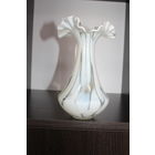 Стеклянная ваза, из СССР, с волнообразным , ажурным горлышком, высота 21,5 см., диаметр 3 см.