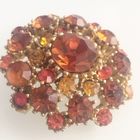 Изящная винтажная брошь в янтарно- оранжевых тонах. Клеймо. Позолота. Литьё. 4х1,5 см