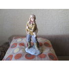 Статуэтка"Охотник с добычей".Гипс.50е-60е года.