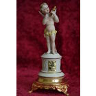 Бюст фарфоровый   18 см (  целая )