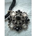 Кулон 100 Винтаж Европа на кожаной плетенке