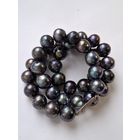 Бусы. Натуральный черный жемчуг. Крупные жемчужины. Переливаются.  Жемчужное ожерелье. Длина 47 см