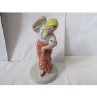 СТАТУЭТКА ПЛЯСУНЬЯ.СТАРАЯ ГОРОДНИЦА.