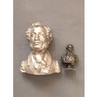 (Пушкиниана) Бюсты из серии классики русской и мировой литературы - А.С.Пушкин Alexander Pushkin. Скульптор: Свешников 1987г., Биткин 1957г. (Монументскульптура) Z