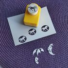 Механизм винтажный по типу дырокола,вырезающий маленьких лошадок.6,5х3х5 см.