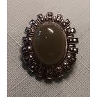 Брошь-зажим. Марказиты, нефрит.