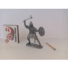 Викинг в атаке. Олово.