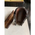 Уже редкие, не спаленные в огне при утилизации в конце 80-х, из 50-х, ещё клееные ,деревянные накладки от свт.