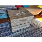 Ларь, сундук из дерева.