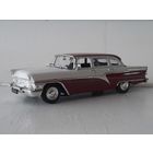 ГАЗ-13 Чайка (бело-бордовый). 1/43. Австолегенды СССР.