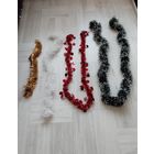 Ёлочные украшения, гирлянды.