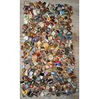 Новогодняя распродажа. Большой лот значков. Свыше 300 штук. С рубля, без минимальной цены.