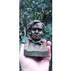 РЕДКАЯ СТАТУЭТКА БЮСТ КРЫЛОВ СМ ОПИСАНИЕ    Распродажа Коллекции !!! . Экспресс  Аукцион НЕ с рубля без МПЦ и прочего 3 ДНЯ  .Много лотов в продаже .