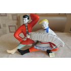 Фарфоровая статуэтка "Плясуны", большая (высота 17 см.)