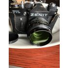 В полной комплектации " Zenit TTL" -экспортный вариант, объектив "Гелиос -44м, 2/58. 1977-1985 годы.