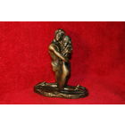 Скульптура - влюблённые , бронза