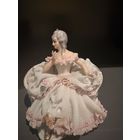 Статуэтка Дама Кружевница Германия Дрезден антик