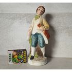 Статуэтка скрипач