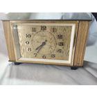 Часы настольные Молния. Механика. 70-е гг. В работу мастеру.