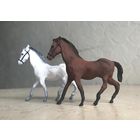 Лошадь идущая, в масштабе 1/43