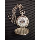 Часы карманные Волки, кварц