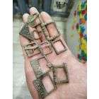 Очень старинные пряжки,с узорами,с рубля