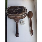 Крышка немецкого котелка подписная с повреждением и другое. Смотрите внимательно фото.