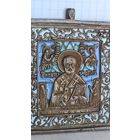 ИКОНА ПЛАСТИКА СВ . НИКОЛАЙ МЕДНО ЛИТОЙ СПЛАВ ЭМАЛЬ 19 ВЕК