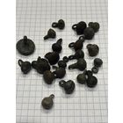 Пуговицы гирьки, одна серебряная, с рубля, три дня