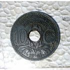 10 сантимов 1941 года Франция. Третья Республика. Подчёркивание под "MES". Точки до и после 1941. Достойный сохран!