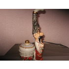 Лот 235  Cтатуэтка "Тарас Бульба" с соусницей . Киевский фарфоровый завод. (1991-2004). Высота 26см, диаметро 6см. Объём около 300 мл.