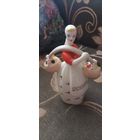 Девушка с грибами.