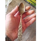 Старинная узорная ложка,серебрение