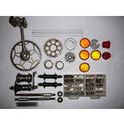 Велозапчасти (катафоты светоотражатели отражатели вело запчасти велосипед звезда звездочка руль колесо ось втулка вилка каретка барабан шатун спицы подшипники багажник щиток педаль, для велосипеда)