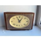 Часы настольные ,,Маяк'' СССР 1970 г.