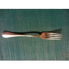 Старая немецкая вилка, серебрение, вензель. Вес 71 грамм.