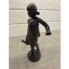 Статуэтка Девочка с лейкой .Куса. Касли.  Распродажа коллекции!!!