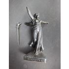 Статуэтка родина мать