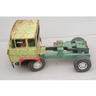 Автомобиль самосвал МАЗ времен СССР