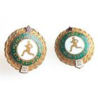 2 значка III юношеский разряд по легкой атлетике, сост. AU