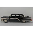 Модель "Чайка" ГАЗ-13 лимузин СССР 1:43 модель А15. Коробка!