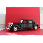 Модель машины 1/24 масштаба citroen  t.a. 15 cv burago