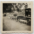 Разбитый советский артиллерийский тягач С-2 "Сталинец-2" с 85-мм зенитной пушкой на прицепе