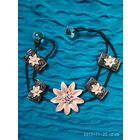 Украшения разные.