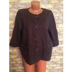 Красивое укороченное пальто FF на 50-52 размер, покупала в Чехии. Плотная ткань, натуральный лен. Смотрится классно и свободненько на фигурке 50-52, либо чуть плотнее на 54 размер.