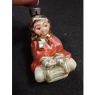 Игрушка ёлочная Мальчик на санях, стекло. СССР